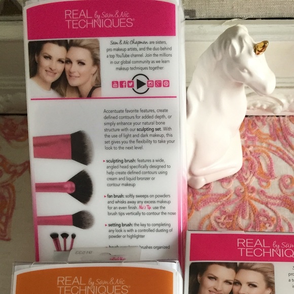 I💘Makeup Essentials👩🏽‍🎨Real Techniques BNIB💯 - Picture 3 of 5